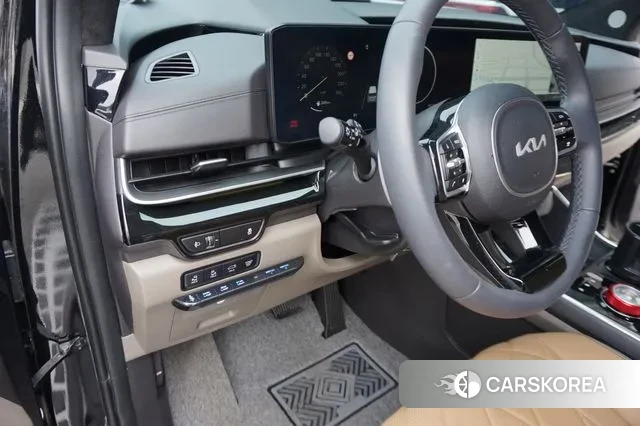 Kia The New Carnival 4th Generation 2024 Черный из Кореи, фото 6