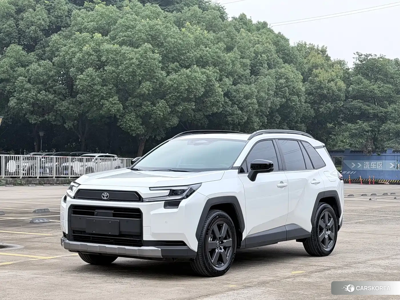 Toyota RAV4 2026 Белый из Китая, фото 6