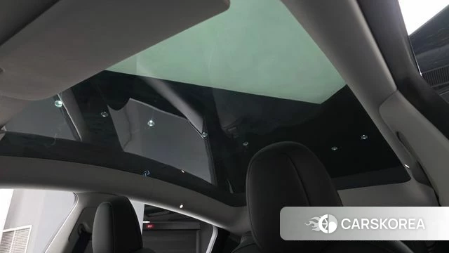 Tesla Model Y 2023 Белый из Кореи, фото 6