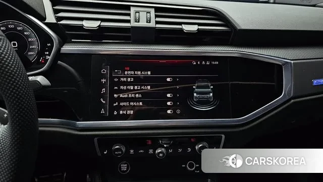 Audi Q3 (F3) 2023 Серый из Кореи, фото 6