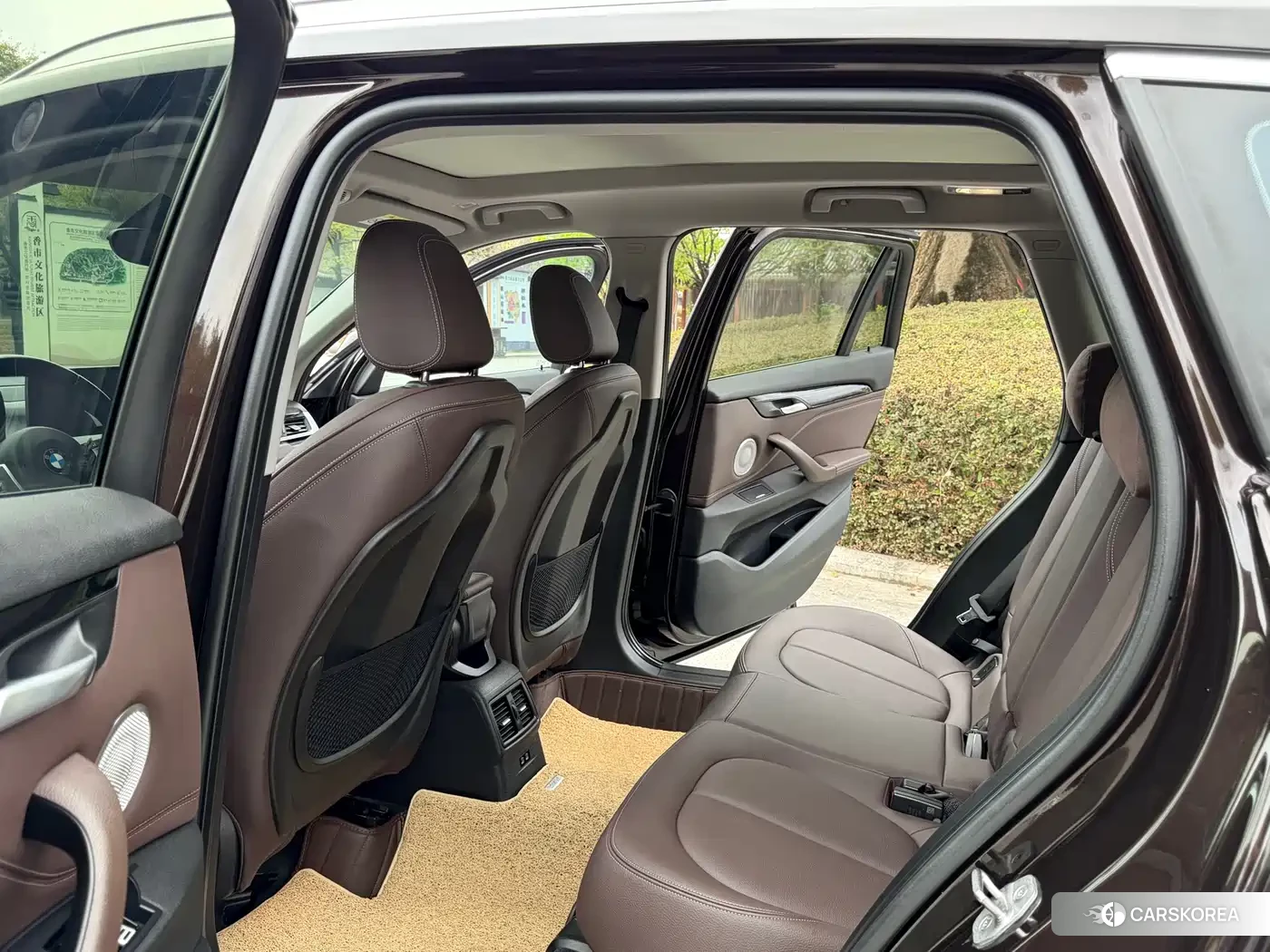BMW X1 2022 Champagne/brown из Китая, фото 6