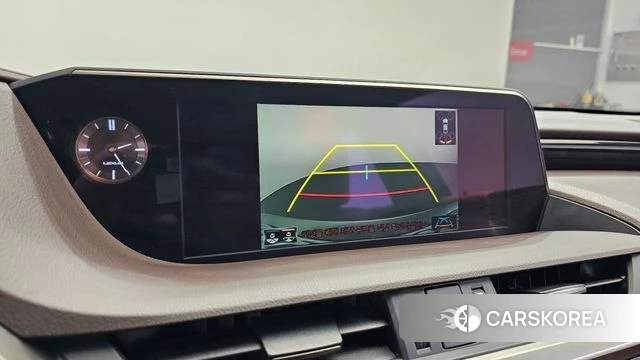 Lexus ES300h 7th generation 2018 Песочный из Кореи, фото 6