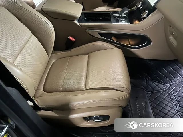 Jaguar F-PACE 2021 Черный из Кореи, фото 6