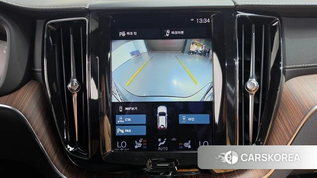 Volvo XC60 second Generation 2021 Серый из Кореи, фото 6