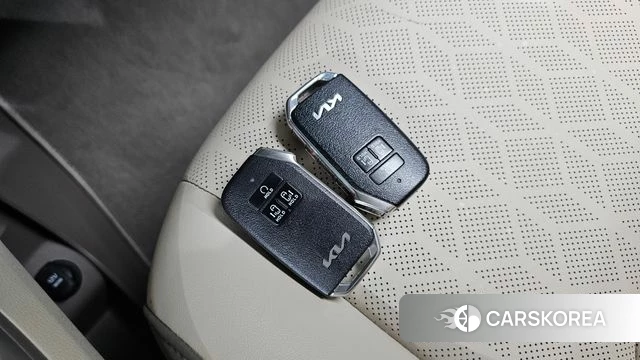 Kia Carnival 4th generation 2023 Белый из Кореи, фото 6