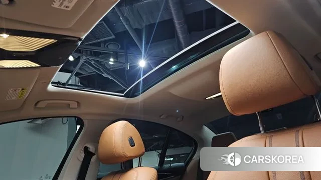 BMW 5 Series (G30) 2018 Серебристо-серый из Кореи, фото 6