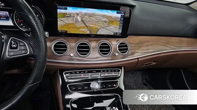 Mercedes-Benz E-Class W213 2018 Черный из Кореи, фото 6