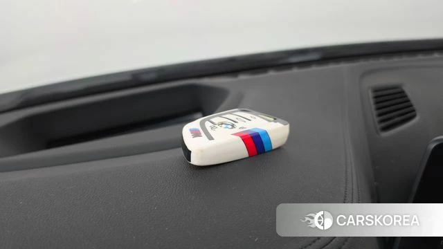 BMW 5 Series (G30) 2019 Белый из Кореи, фото 6