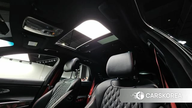 Genesis GV70 2021 Фиолетовый из Кореи, фото 6