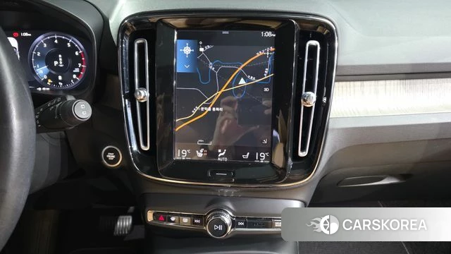 Volvo XC40 2020 Белый из Кореи, фото 6