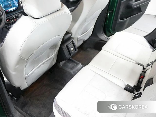 Mini Cooper S Countryman 3rd Generation 2025 Зеленый из Кореи, фото 6