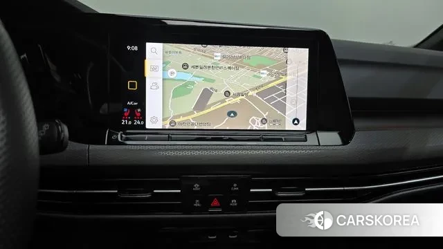 Volkswagen Golf 8th Generation 2023 Белый из Кореи, фото 6