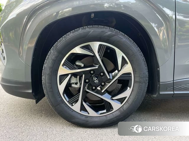 Hyundai Kustu 2023 Темно-серый из Китая, фото 6