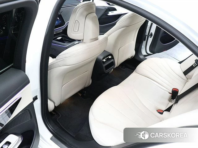 Mercedes-Benz E-Class W214 2024 Белый из Кореи, фото 6