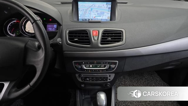 Renault Korea (Samsung) SM3 Neo 2019 Серебристо-серый из Кореи, фото 6