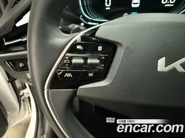 Kia Di Ol Nu Niro 2023 Белый из Кореи, фото 6