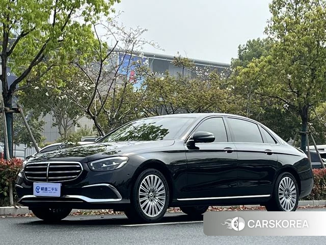 Mercedes-Benz E-class 2023 Черный из Китая, фото 6