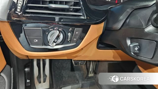 BMW 5 Series (G30) 2021 Синий из Кореи, фото 6