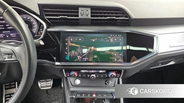 Audi Q3 (F3) 2020 Белый из Кореи, фото 6