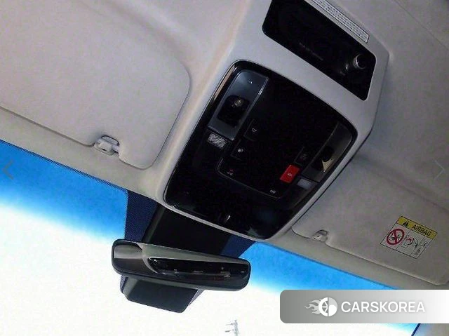 Hyundai Staria 2023 Белый из Кореи, фото 6