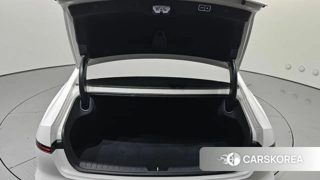 Hyundai Grandeur Hybrid (GN7) 2023 Белый из Кореи, фото 6