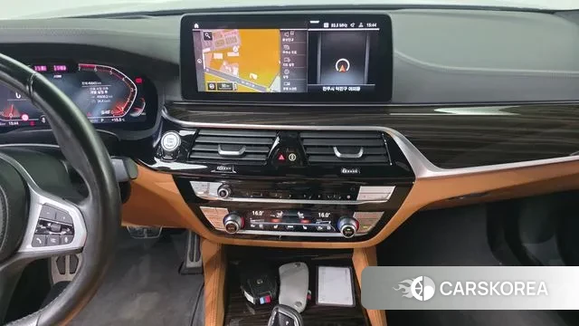 BMW 5 Series (G30) 2021 Черный из Кореи, фото 6