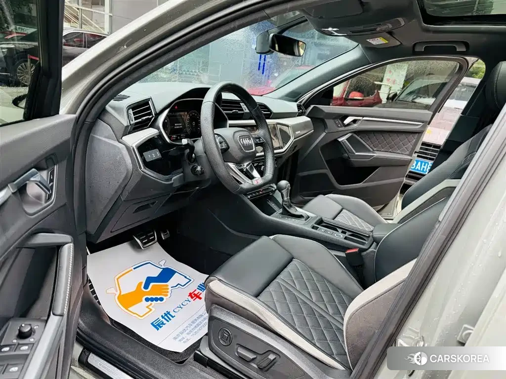 Audi Q3 Sportback 2024 Silver/gray из Китая, фото 6