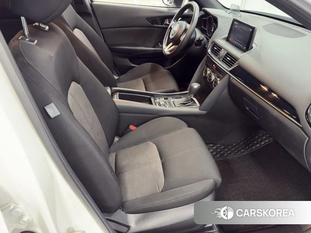 Mazda CX-4 2022 Белый из Китая, фото 6