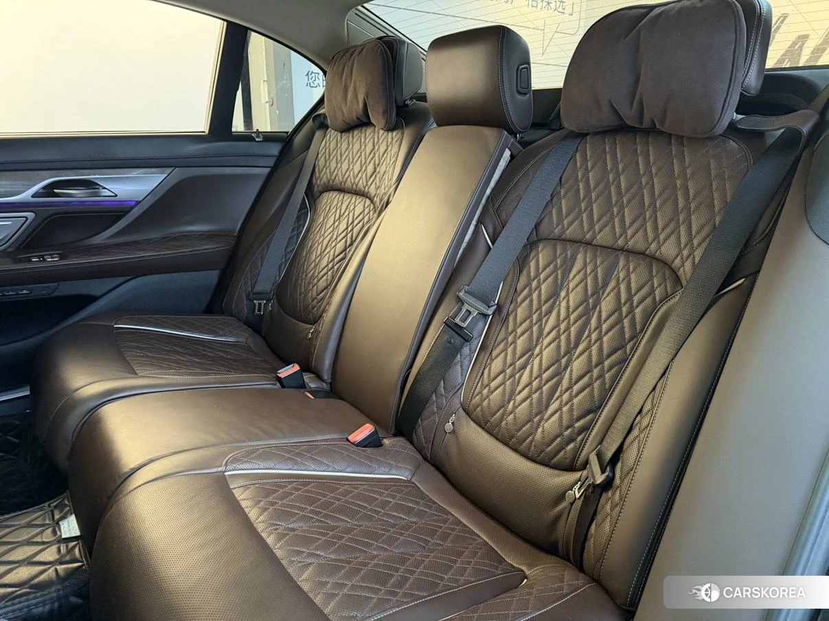 BMW 7 series 2021 Черный из Китая, фото 6
