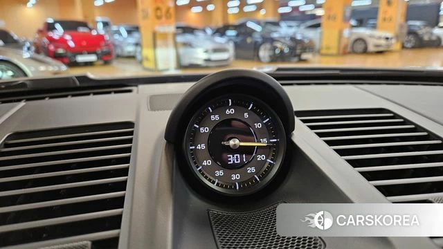 Porsche 911(992) 2025 Серебряный из Кореи, фото 6