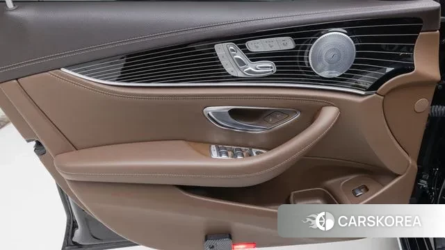 Mercedes-Benz E-Class W213 2019 Черный из Кореи, фото 6