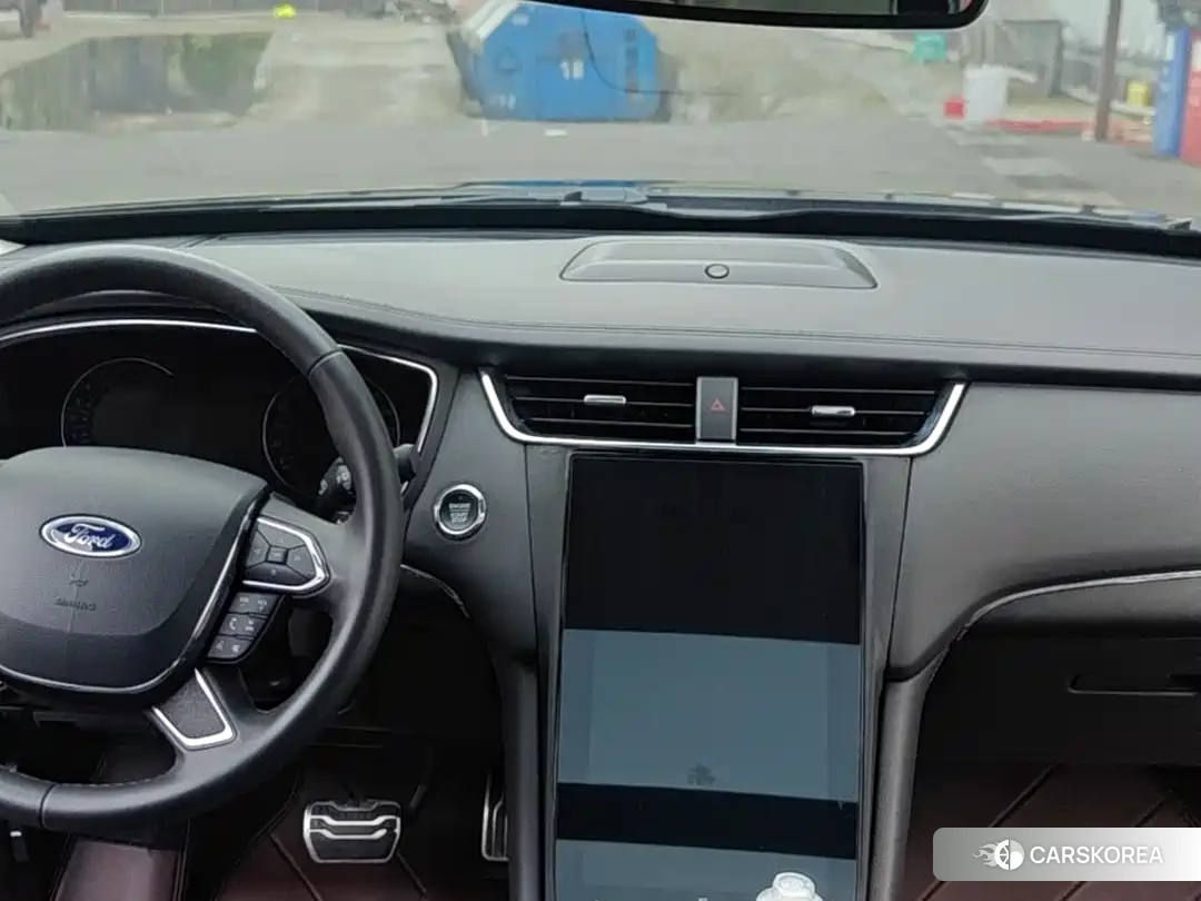 Ford Taurus 2022 Черный из Китая, фото 6