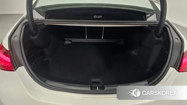 Mercedes-Benz C-Class W206 2023 Белый из Кореи, фото 6