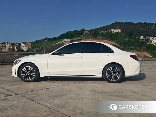 Mercedes-Benz Class C 2019 Белый из Китая, фото 6
