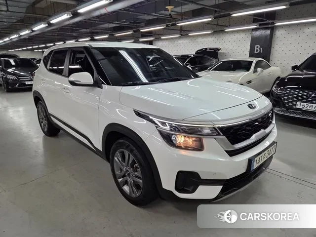 Kia Seltos 2021 Белый из Кореи, фото 6