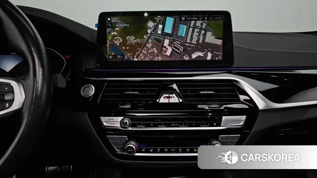 BMW 5 Series (G30) 2021 Черный из Кореи, фото 6