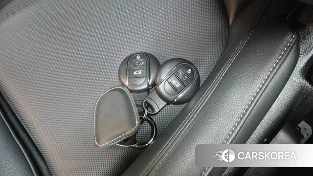 Mini Cooper 2021 Красный из Кореи, фото 6