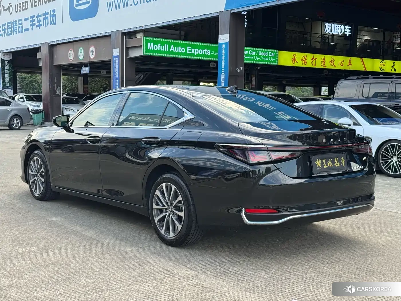 Lexus ES 2026 Черный из Китая, фото 6