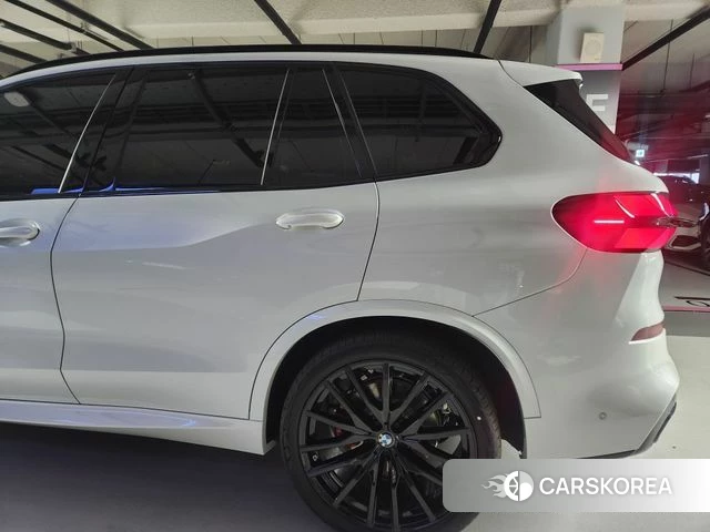 BMW X5 (G05) 2025 Белый из Кореи, фото 6