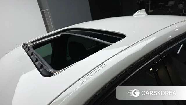 BMW 3 Series (F30) 2018 Белый из Кореи, фото 6