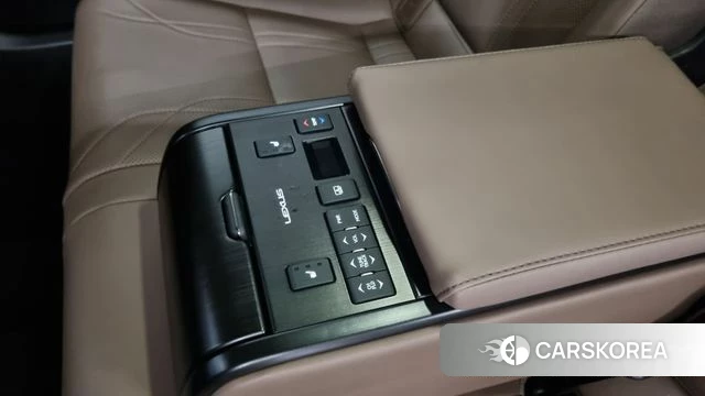 Lexus ES300h 7th generation 2023 Белый из Кореи, фото 6