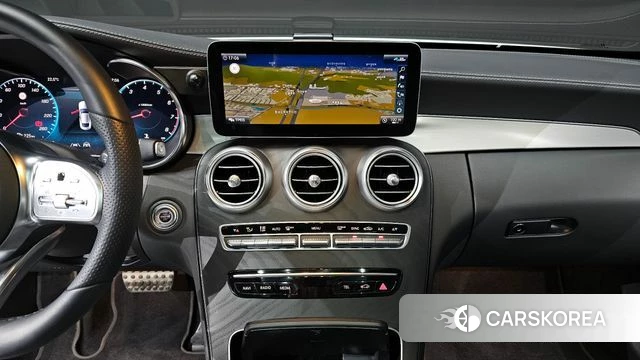 Mercedes-Benz C-Class W205 2023 Белый из Кореи, фото 6