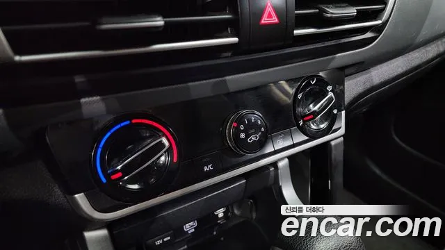 Kia Seltos 2022 Белый из Кореи, фото 6