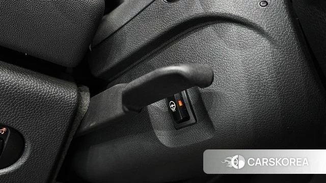 Mini Cooper 2023 Серебряный из Кореи, фото 6