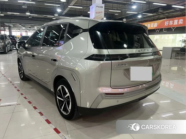 Aian AION Y 2023 Серебристо-серый из Китая, фото 6