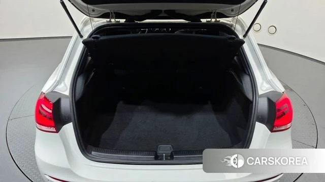 Mercedes-Benz A-Class W177 2022 Белый из Кореи, фото 6