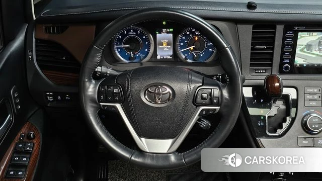 Toyota Sienna 2018 Белый из Кореи, фото 6