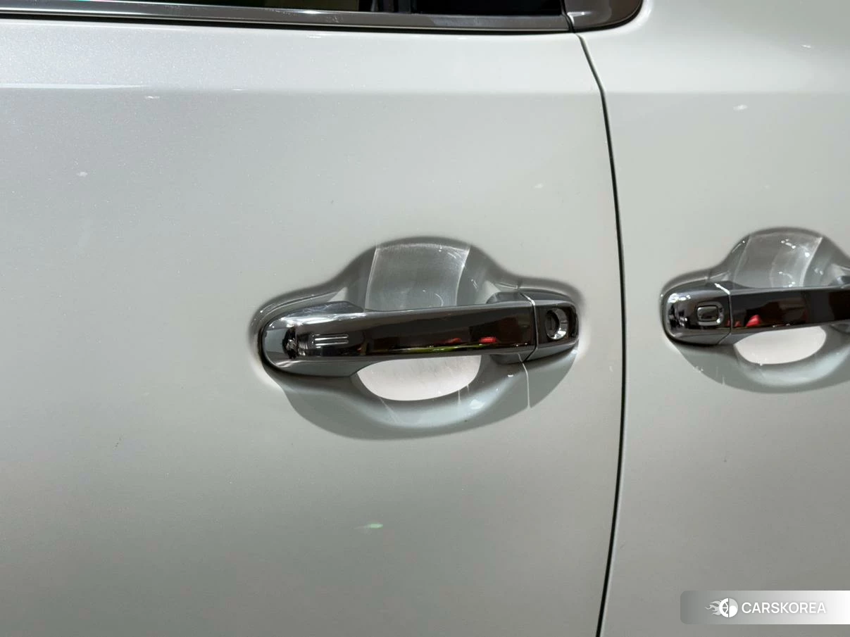 Toyota Elfa 2021 Белый из Китая, фото 6
