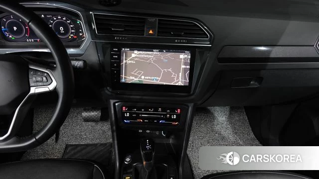 Volkswagen Tiguan second Generation 2023 Синий из Кореи, фото 6