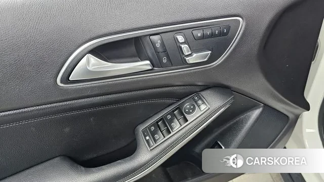 Mercedes-Benz GLA-Class X156 2019 Белый из Кореи, фото 6